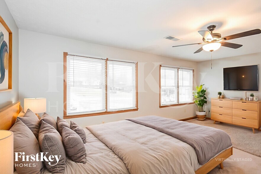 Building Photo - 72 Hickory Glen Way