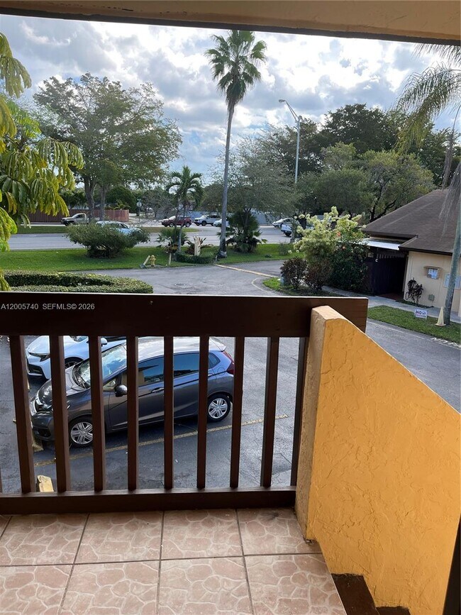 Building Photo - 6661 SW 137th Ct