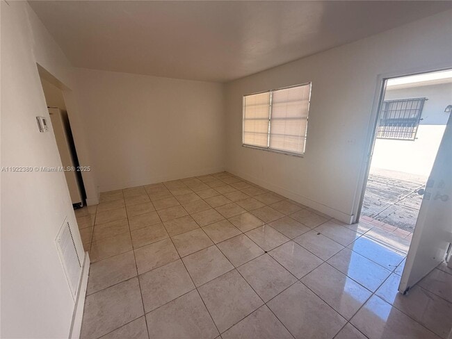 Building Photo - 3701 NW 24th Ave