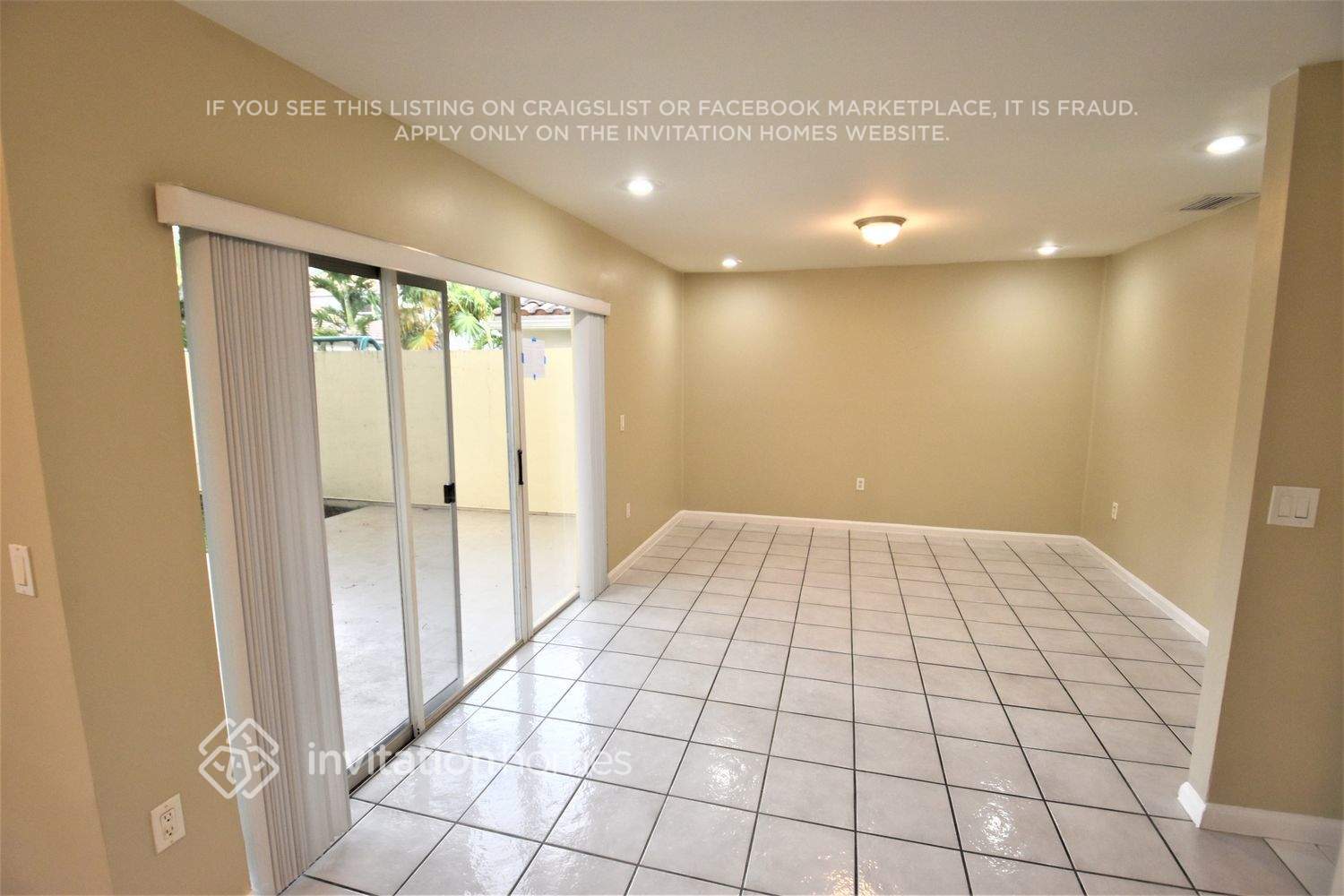 Building Photo - 6175 NW 77th Pl