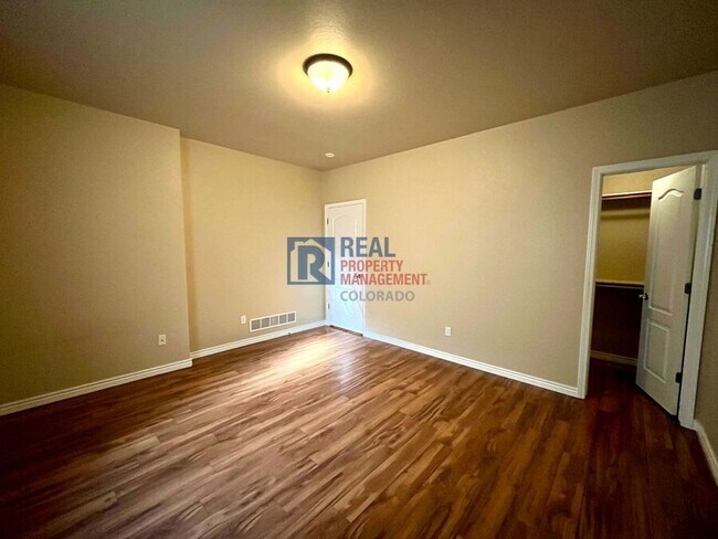 Building Photo - 2633 Cinnabar Rd