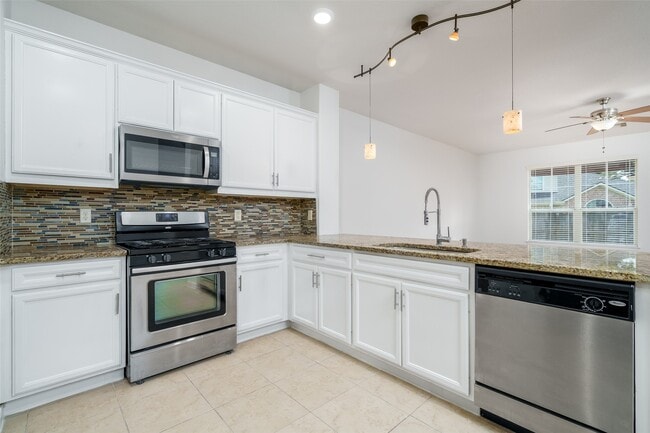 Building Photo - 17607 Sulphur Strm Ct