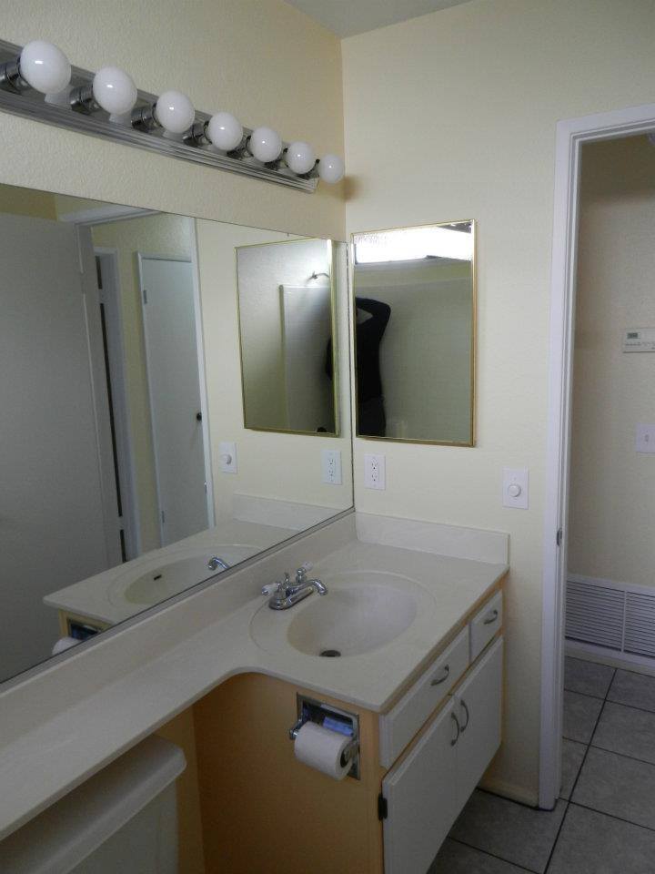 Building Photo - 37632 13th St E