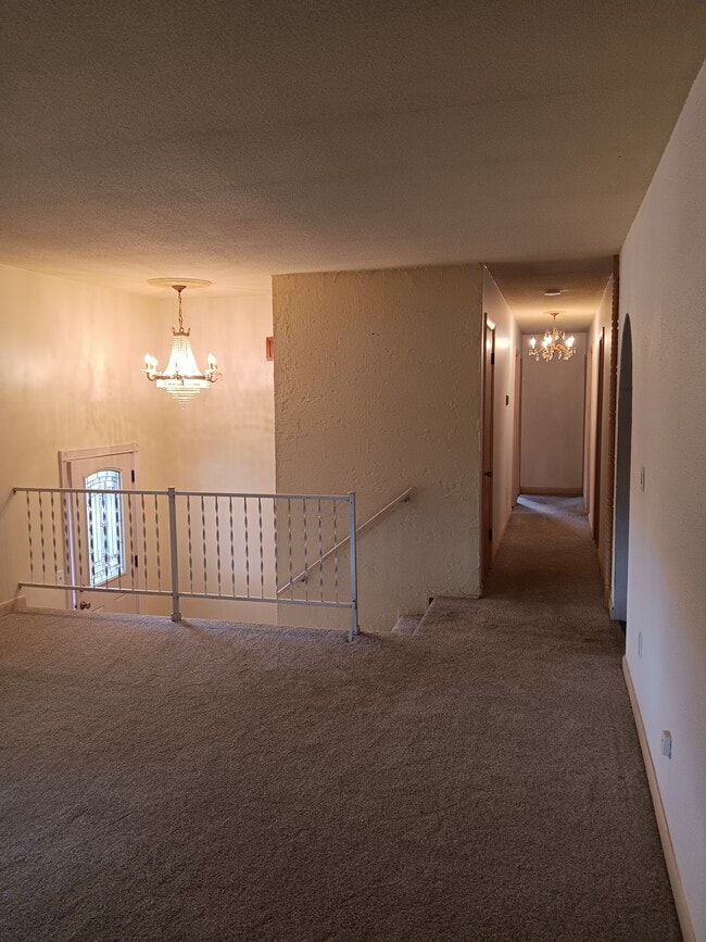 Building Photo - 2479 Malletts Bay Ave