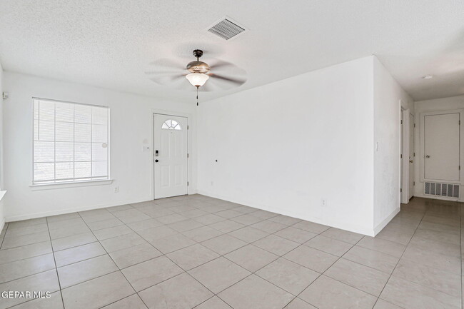 Building Photo - 14208 Desert Fire Ct