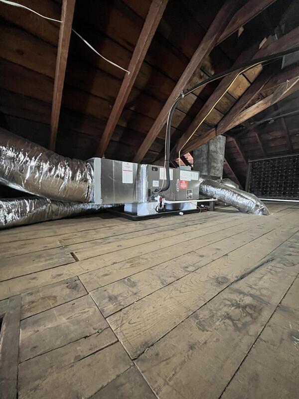 Building Photo - 6 S Lake Ave