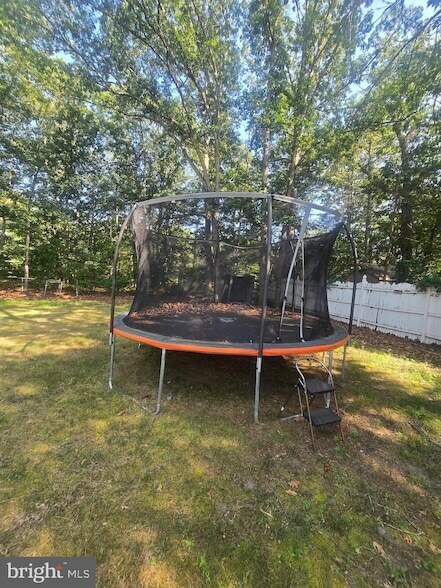 Building Photo - 1 Radcliff Ct