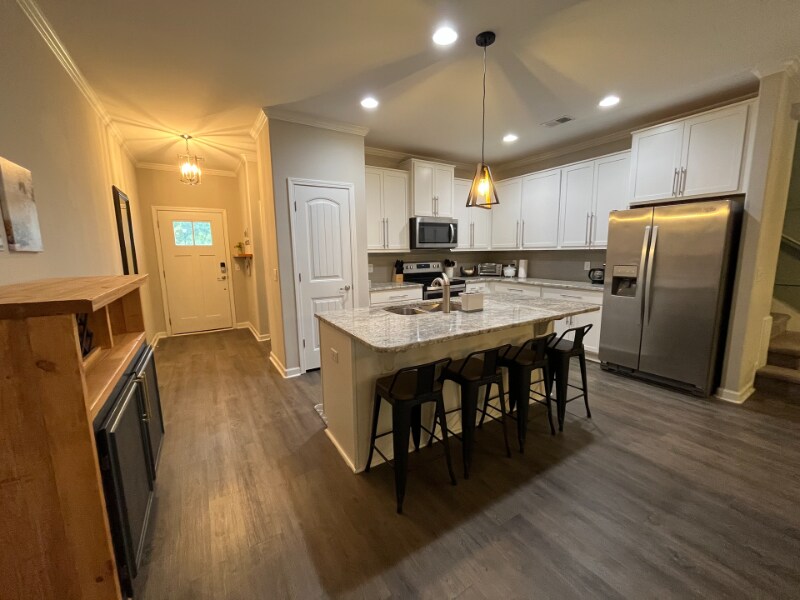 Building Photo - 331 Sonoma Dr