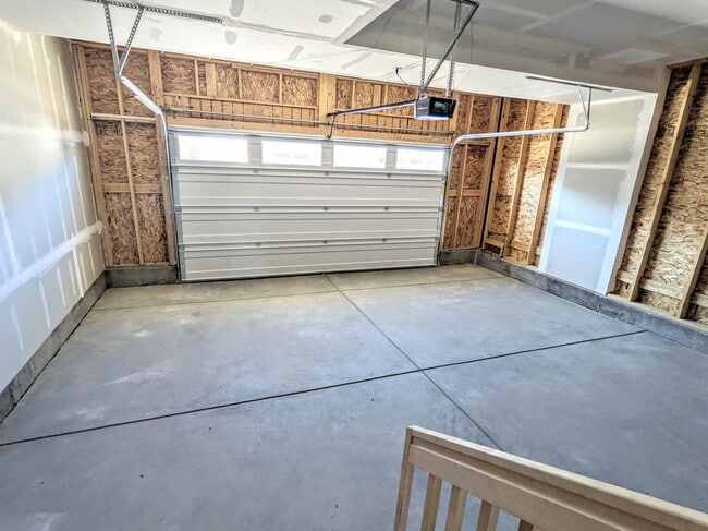 Building Photo - 1157 Bon Homme Richard Dr
