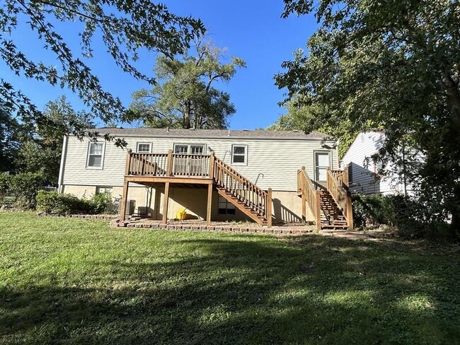 Building Photo - 6321 W 57th Terrace