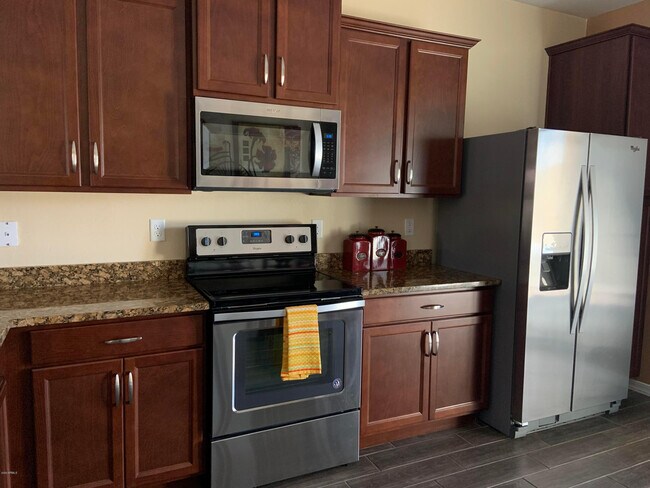 Building Photo - 22407 W Morning Glory St