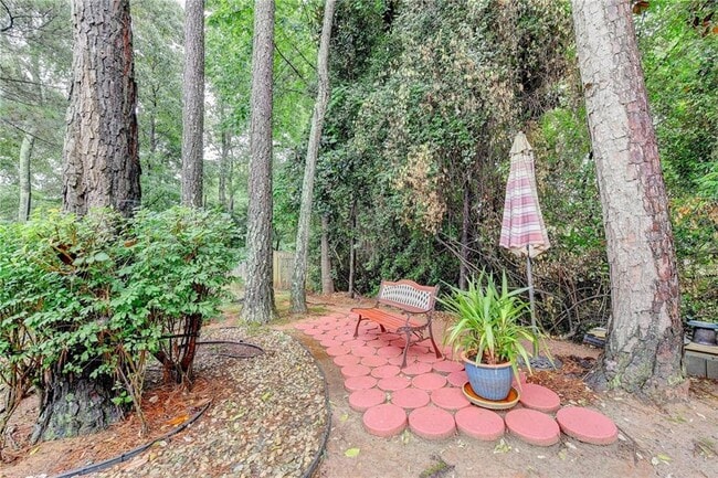 Building Photo - 3615 Ansley Park Dr