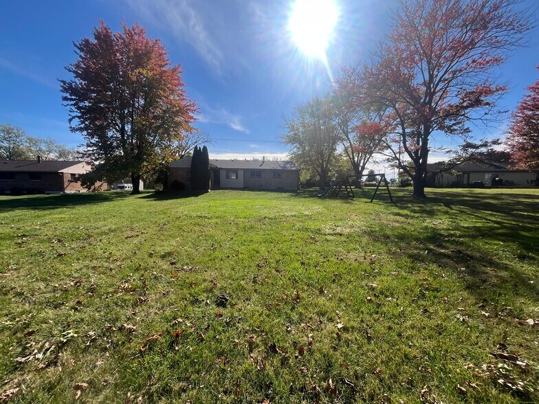 Building Photo - 7080 Millikin Rd