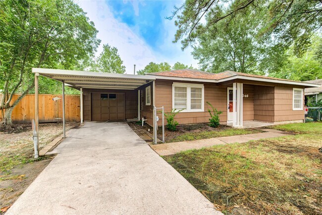 Primary Photo - 4046 Woodfin St