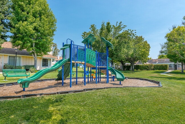 Building Photo - Woodside Village