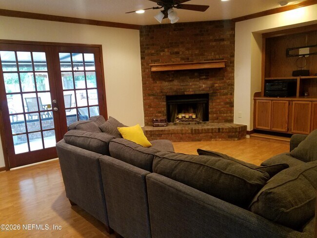 Building Photo - 2384 Stonebridge Dr