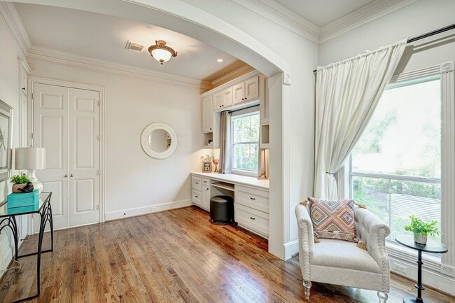 Building Photo - 3110 Glen Haven Blvd