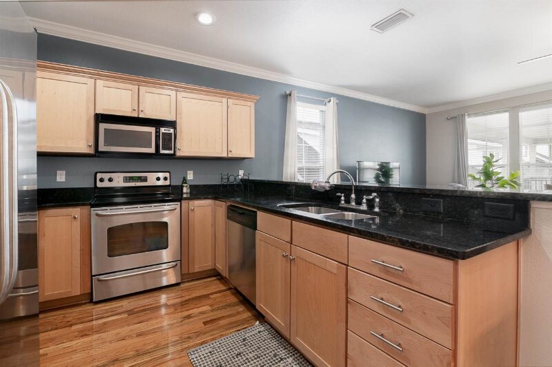 Building Photo - 415 St Francis St