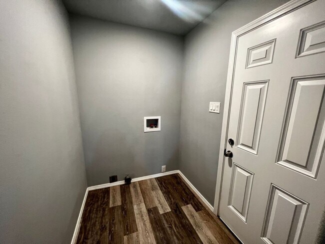 Building Photo - 3 Bedroom in Frenship ISD - Coming Soon