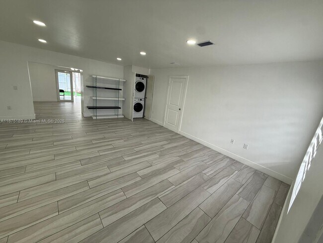 Building Photo - 20028 SW 124th Pl