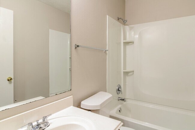 Building Photo - 1434 Glasholm Dr