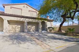 Building Photo - 2600 Autumn Blaze Ave