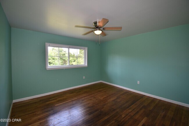 Building Photo - 1815 Arthur Ave