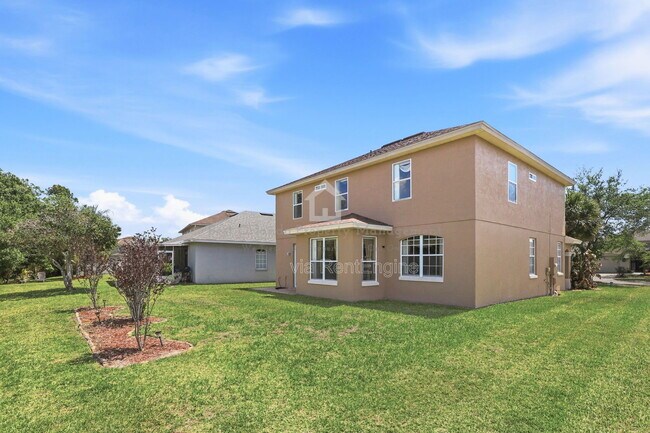 Building Photo - 824 Lake Biscayne Way