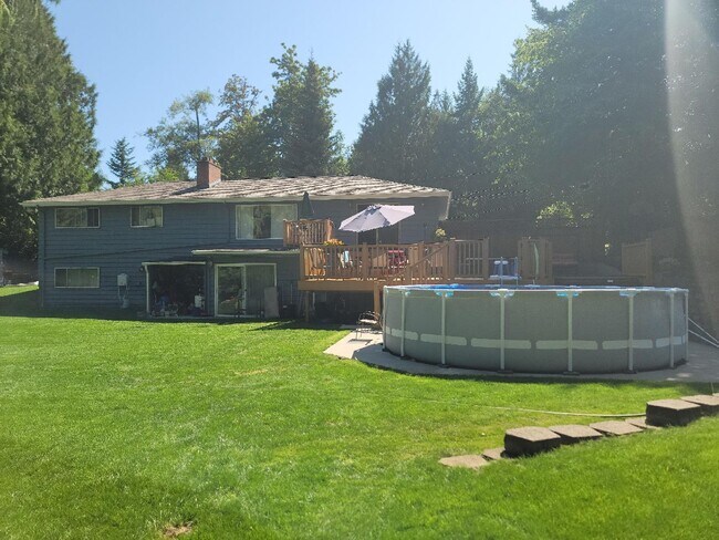 Primary Photo - Central Kitsap Backyard Paradise!
