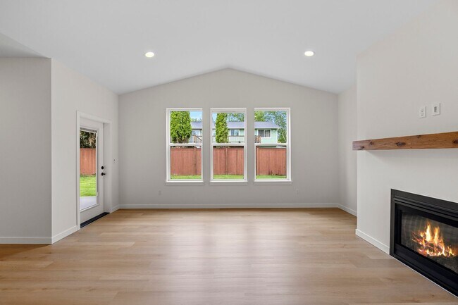 Building Photo - 854 Prospector Pl