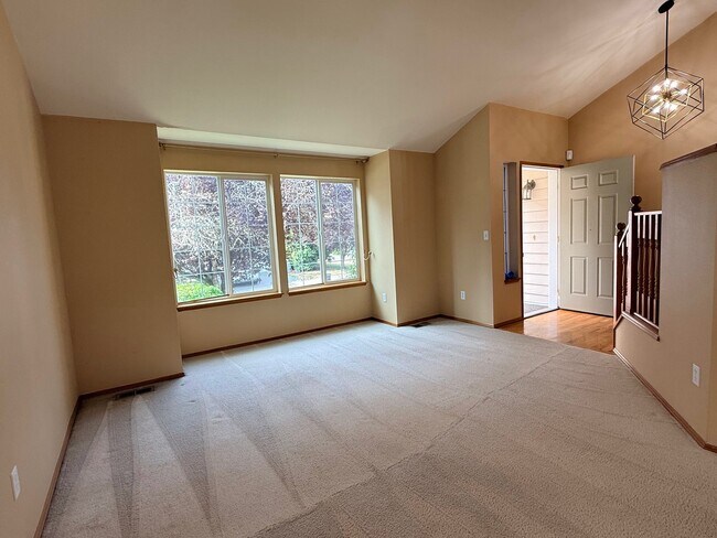 Building Photo - 1042 Duvall Place Northeast