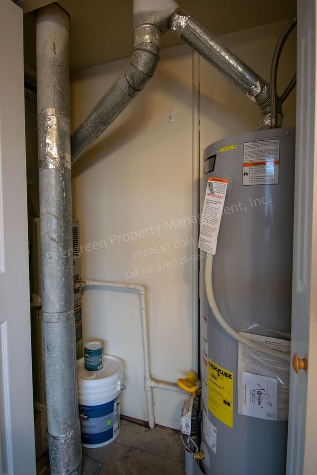 Building Photo - 2153 27th Ave Ct