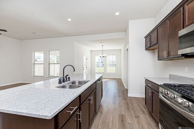 Building Photo - 41401 Cozy Wy