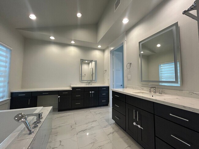 Building Photo - 9803 Blissful Pr Ln