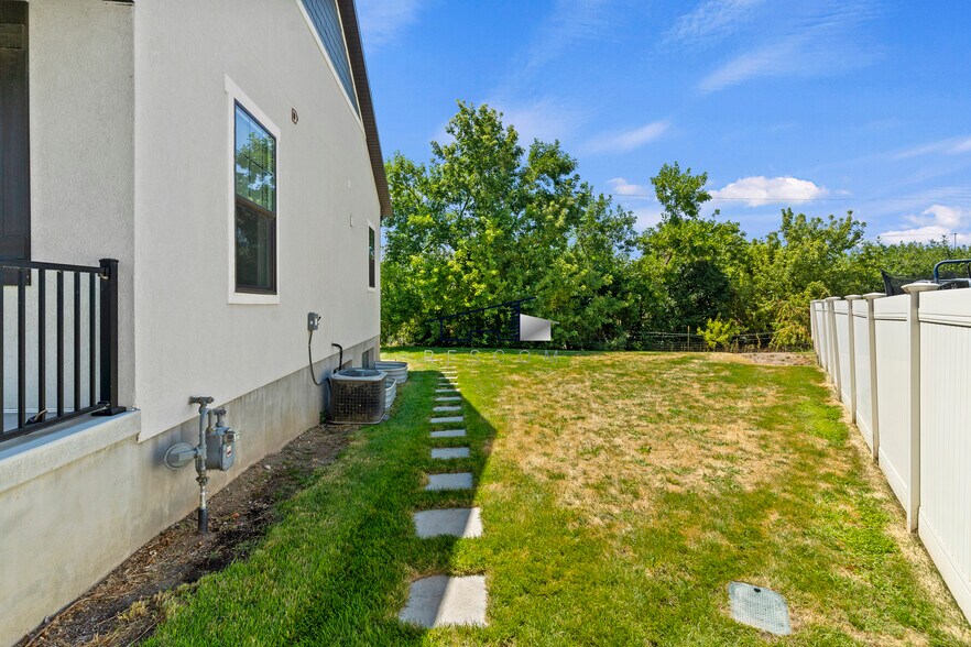 Building Photo - 378 W Clark Cir