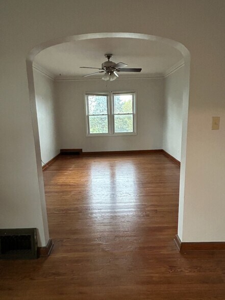 Building Photo - 1415 Vinton St