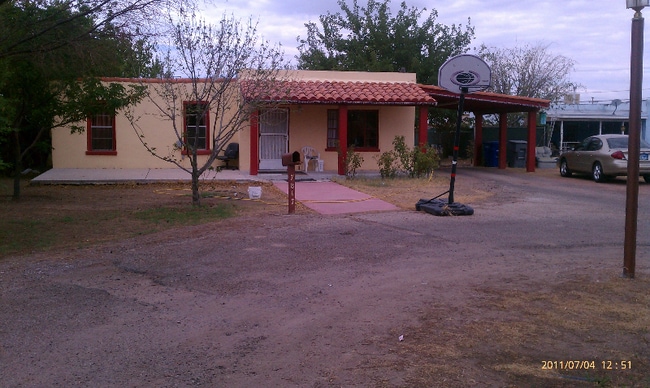 Building Photo - 7817 West Dr