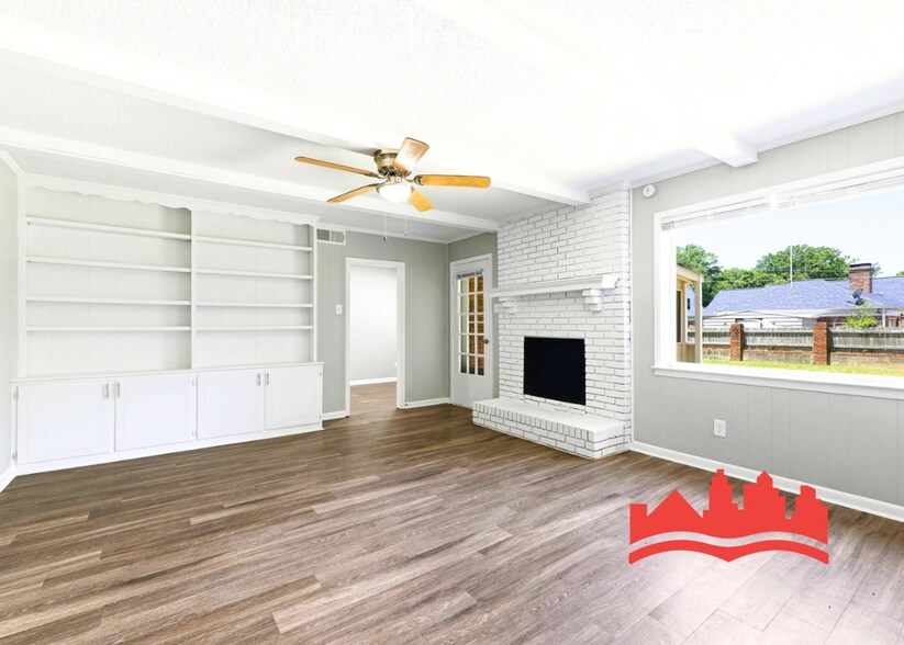 Building Photo - 3281 Foxgate Dr