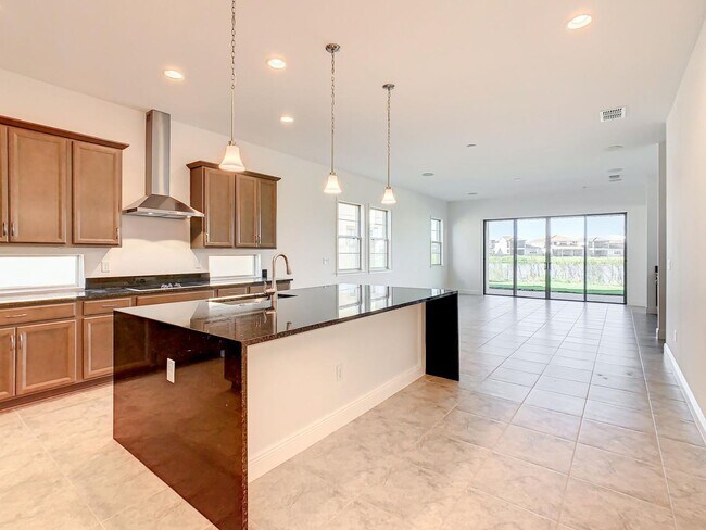 Building Photo - Eagle Creek Luxury Home
