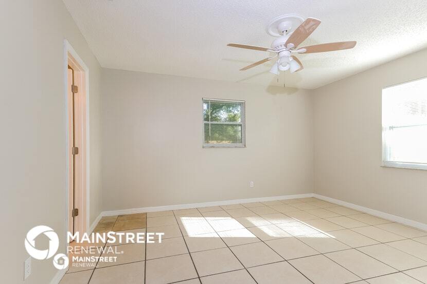 Building Photo - 6802 Santa Clara Blvd