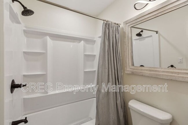 Building Photo - 2925 Alabama Dr