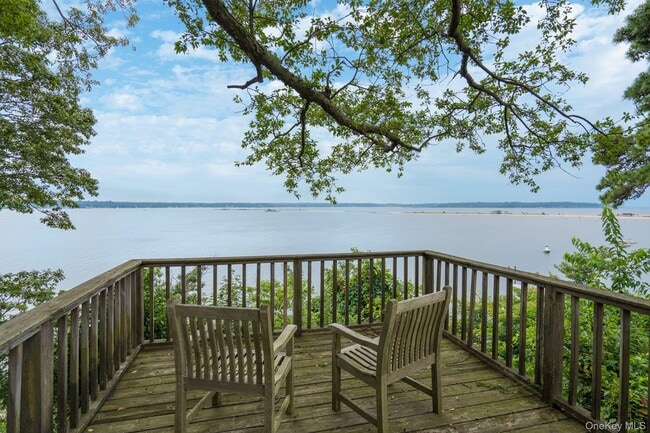 Building Photo - 140 Old Winkle Point Rd