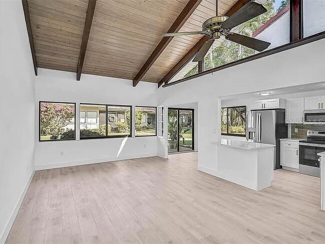 Building Photo - 500 Park Blvd S