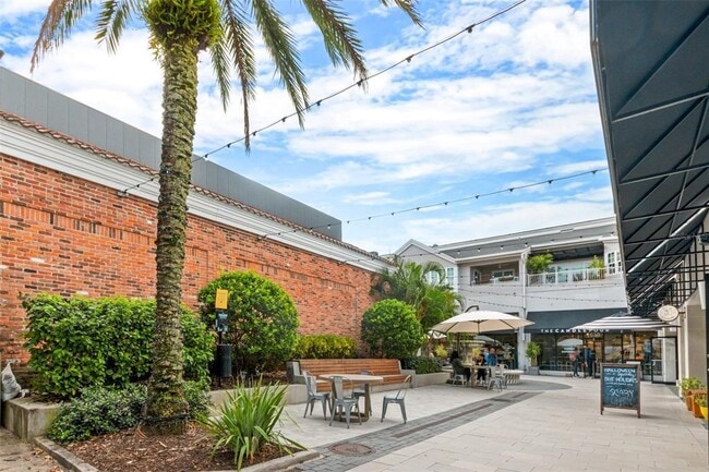 Building Photo - 800 S Dakota Ave