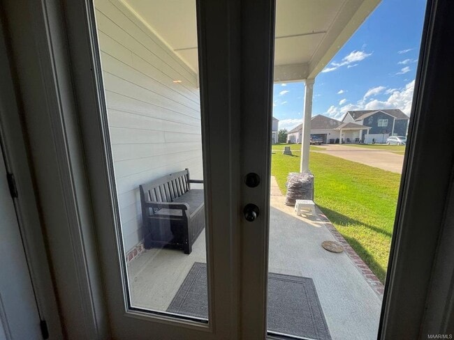 Building Photo - 3336 Meriwether Dr