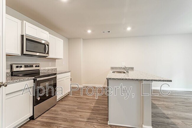 Building Photo - 4107 Garrison Ln