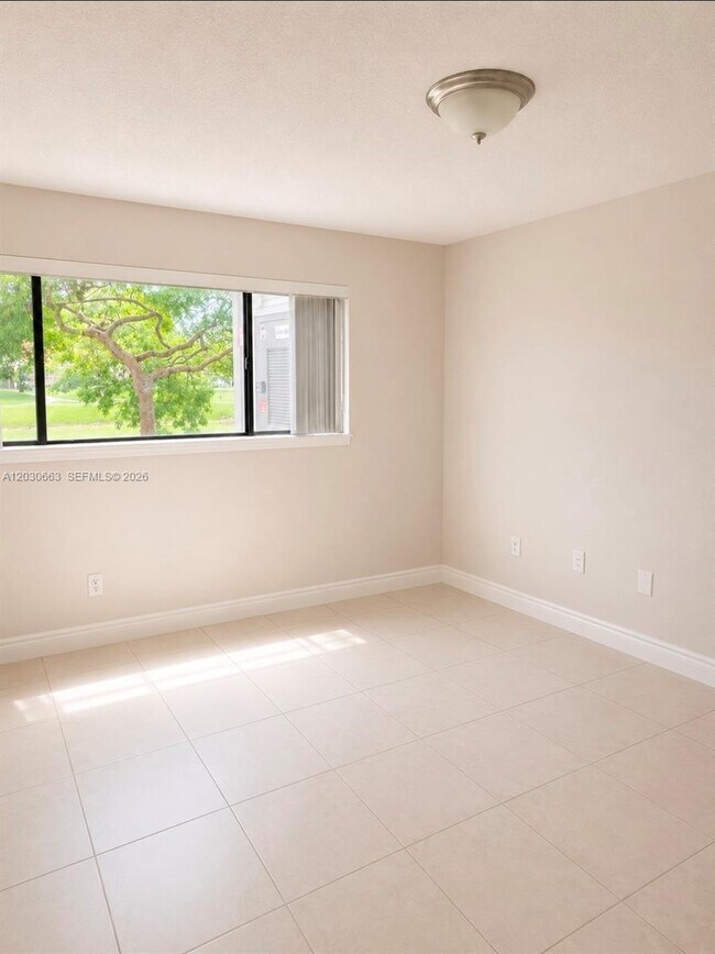 Building Photo - 9707 Hammocks Blvd
