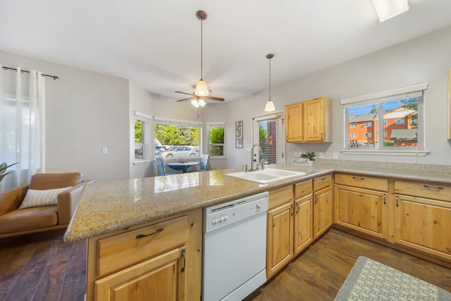 Building Photo - 6601 N Spurwing Loop