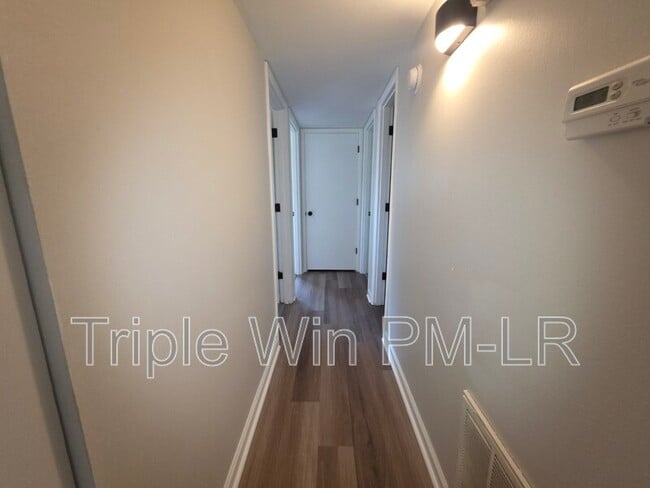Building Photo - 1516 Gregory St