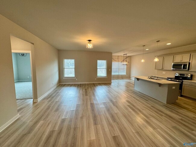 Building Photo - 336 Shady Ln